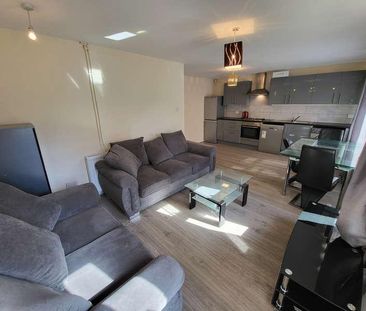 Culmington Close, Hulme, Manchester, M15 - Photo 3