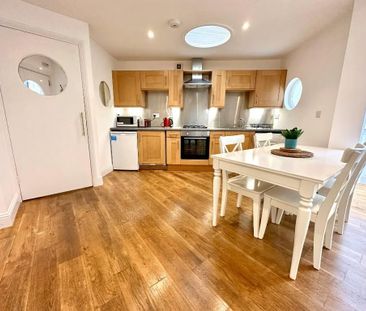 2 bedroom flat to rent - Photo 6