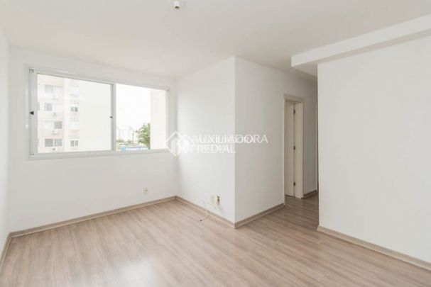 Apartamento com 3 quartos e 62m² para alugar em Sarandi, Porto Alegre. - Photo 1