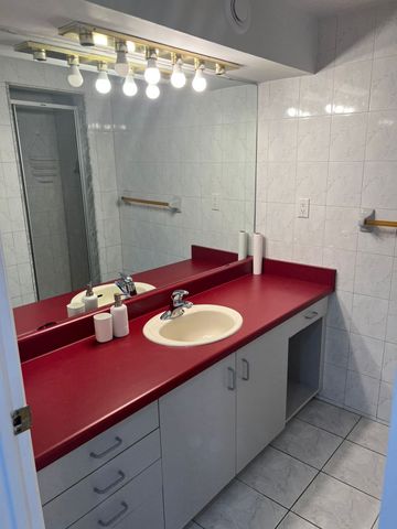 For Lease - 15 Ivory Court, Vaughan, Ontario - Photo 5