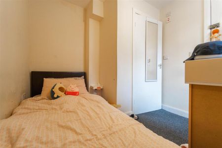 4 bedroom house to rent - Photo 3