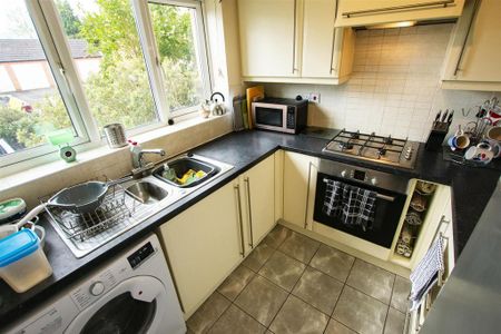 4 bedroom property to rent - Photo 3