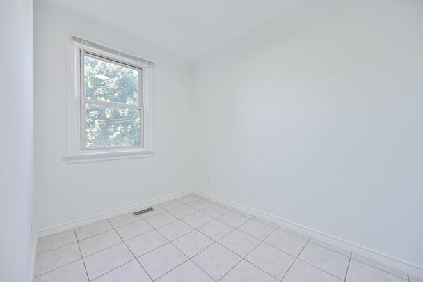 For Lease - 20 East Drive, Toronto, Ontario - Photo 1