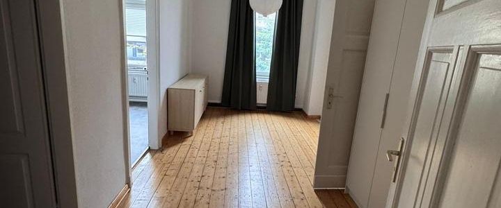 Attraktive 70 m² Wohnung mit Balkon und Einbauküche in zentraler Lage - Foto 1