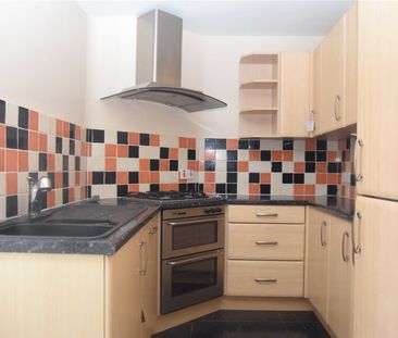 3 bed apartment to rent in Gladstone Road, Scarborough, YO12 - Photo 4