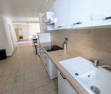 GARDANNE CENTRE-VILLE APPARTEMENT T2 MEUBLE REFAIT A NEUF, - Photo 3