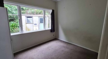 A lovely 3 bedroom house on the upper level - Photo 2