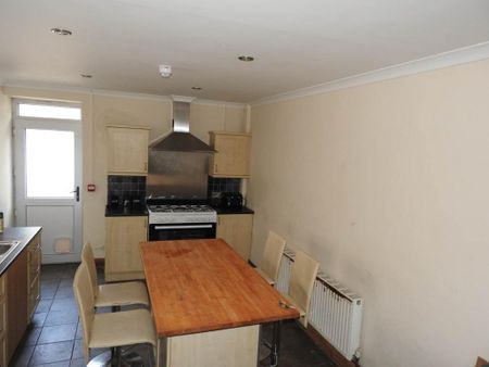 5 bedroom house to rent - Photo 3