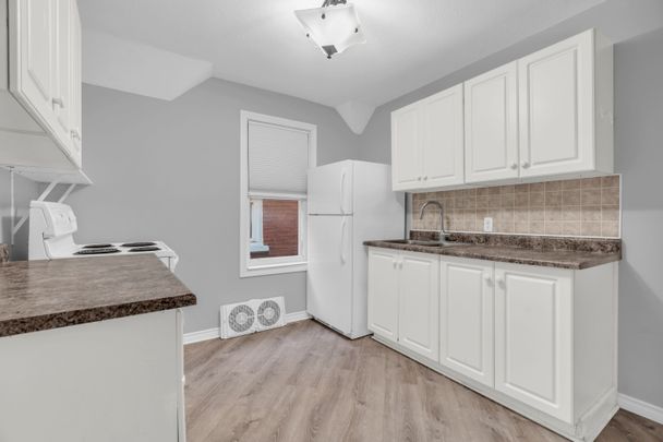 For Lease - 63 Highland Road Unit# Upper, Kitchener, Ontario - Photo 1