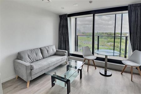 1 Bedroom Apartment in the City Centre - Photo 2