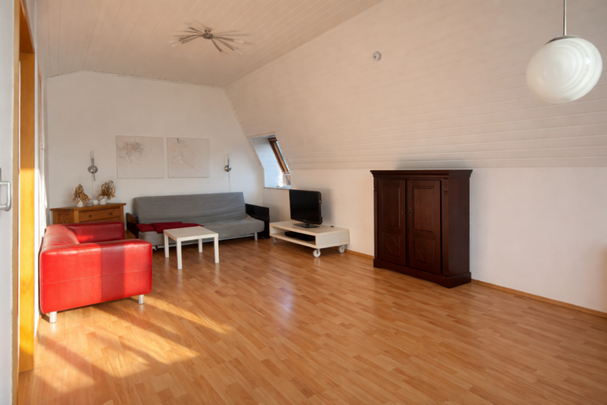 Helle Einliegerwohnung mit Sonnenterrasse in Toplage - teilmöbliert oder leer verfügbar - Photo 1