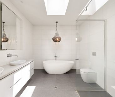 Secluded Beauty.. - Photo 4