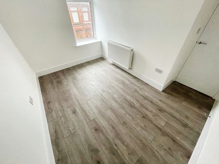 Mount Pleasant Road, EBBW VALE - Photo 2