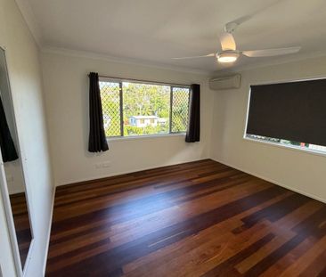 Neat & Tidy Highset Home – Comfortable Living with Space & Convenience - Photo 2