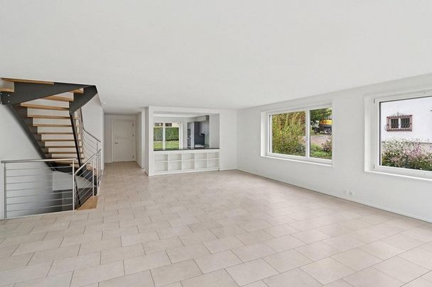 Wundervolle 4.5-Zimmer Maisonettewohnung mit eigenem Garten - Photo 1