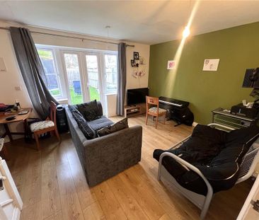 2 bedroom semi-detached house to rent - Photo 2