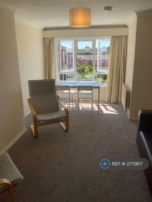 4 bedroom terraced house to rent - Photo 1