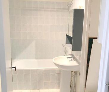 Location Appartement 2 pièces 50m² ST GERMAIN EN LAYE 78100 - Photo 5
