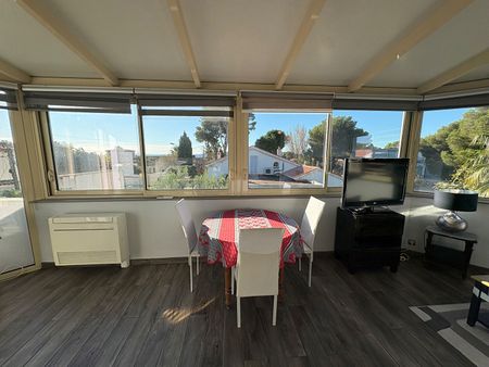 Appartement meublé T2 haut de Villa vue mer d'environ 45 m2 à louer à Carry-le-Rouet, - Photo 2