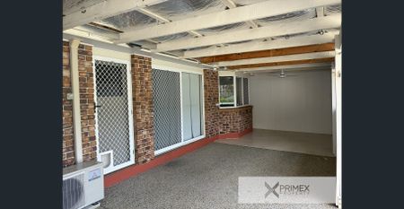 Renovated family home with secure space for up to 5 vehicles/toys - Photo 5