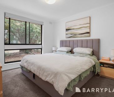 Bright & Beautiful! - Freshly Updated Two-Bedroom Unit! - Photo 6