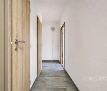 Dlouhodobý pronájem bytu 2+kk s lodžií o 42 m - Photo 1