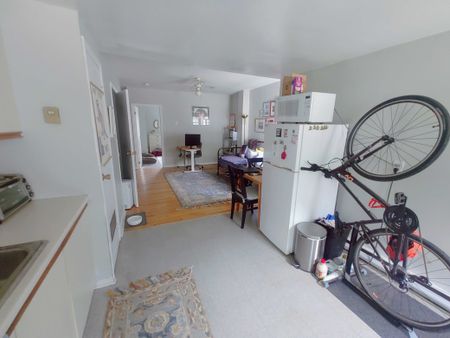 556 Albert Street Unit 1 - Photo 4