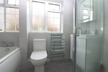 Collins Way, Eastwood, Leigh on Sea, Essex, SS9 5UN - Photo 5