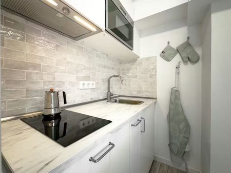 Calle de Valdecanillas, Madrid, Community of Madrid 28037 - Photo 3