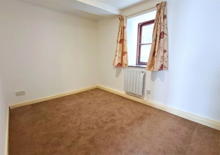 Quay House, Lower Street, Looe, Cornwall, PL13 - Photo 3
