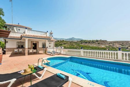 Four Bedroom Property For Winter Rental In Nerja Countryside - Photo 4