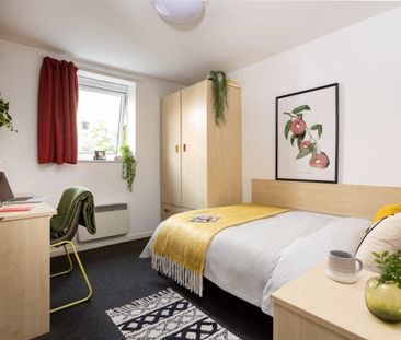 Room in a Shared Flat, Reception, L3 - Photo 1