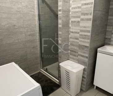 T2 meublé avec balcon et garage - Bd de l'Europe à Pierre Bénite - Photo 4