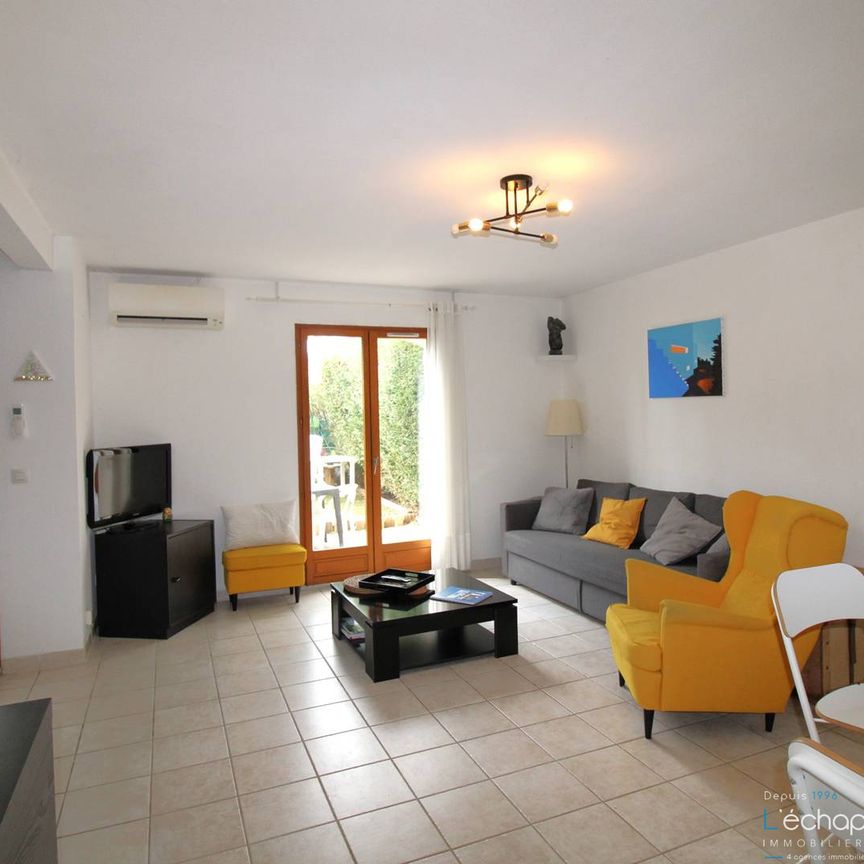 Maisonnette pour 8 personnes dans une résidence privée avec piscine à Carqueiranne - Photo 1