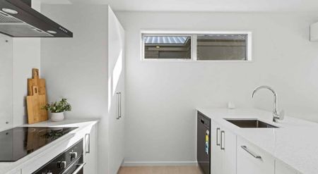 Easy care living in Halswell - Photo 3