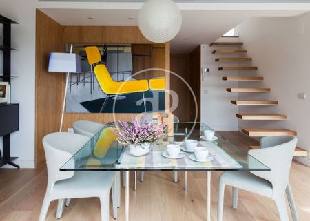 2 bedroom luxury penthouse for rent in Madrid, Spain - Photo 2