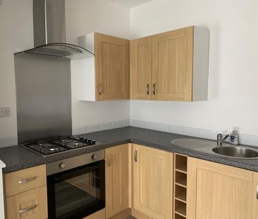 2 bedroom flat to rent - Photo 5