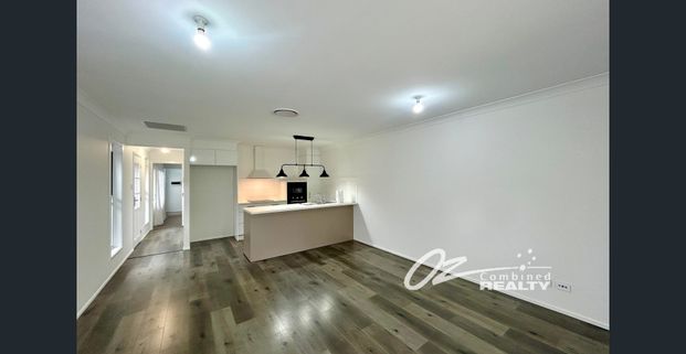 Modern Living in Sought-After Bayswood Estate - Photo 1