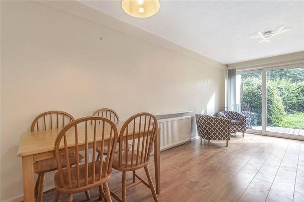 4 bedroom terraced house to rent - Photo 1