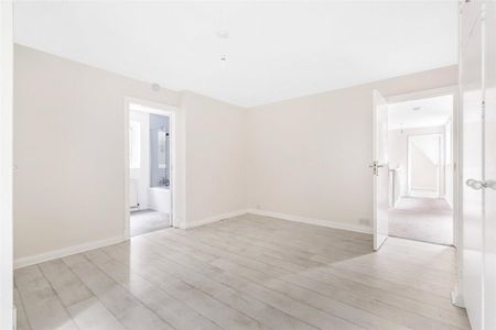 4 bedroom detached house to rent - Photo 5