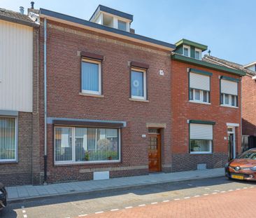 SCHITTERENDE RUIME BOVENWONING IN KERKRADE - Photo 5