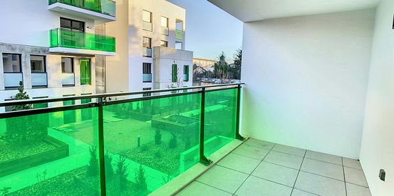 Villeurbanne : Récent T2 avec cuisine équipée, balcon et garage - Photo 3