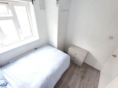 Room in a Shared Flat, Cottenham House, N19 - Photo 5