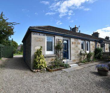 2 bedroom semi-detached bungalow to rent - Photo 1