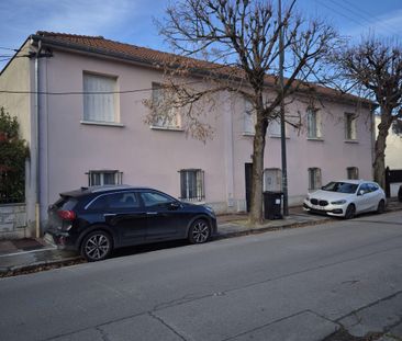 Location Appartement 1 pièce 23m² ST MAUR DES FOSSES 94100 - Photo 4