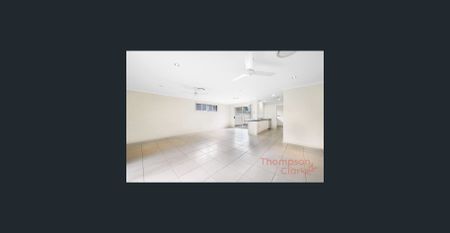 3 Bedroom Home - Photo 3