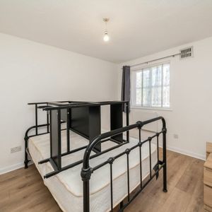 Church Close, TW3, London - Photo 2