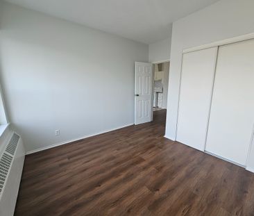 For Lease - 1801 Eglinton Avenue Unit# 302, Toronto, Ontario - Photo 2