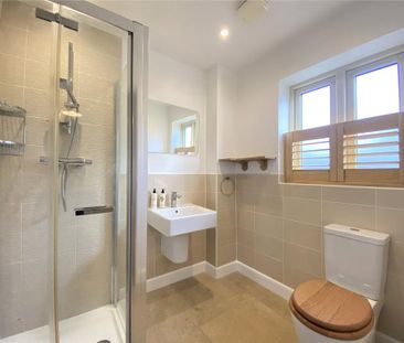 3 bedroom terraced house to rent - Photo 2