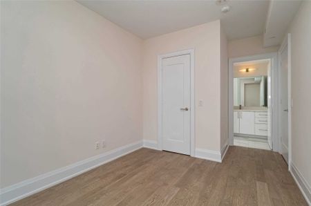 For Lease - 88 Cumberland Street Unit# 2207, Toronto, Ontario - Photo 4